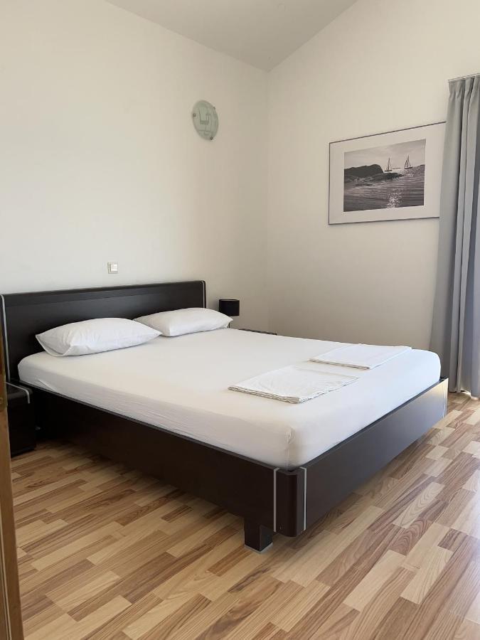 Apartments Angela 策萨利卡 外观 照片