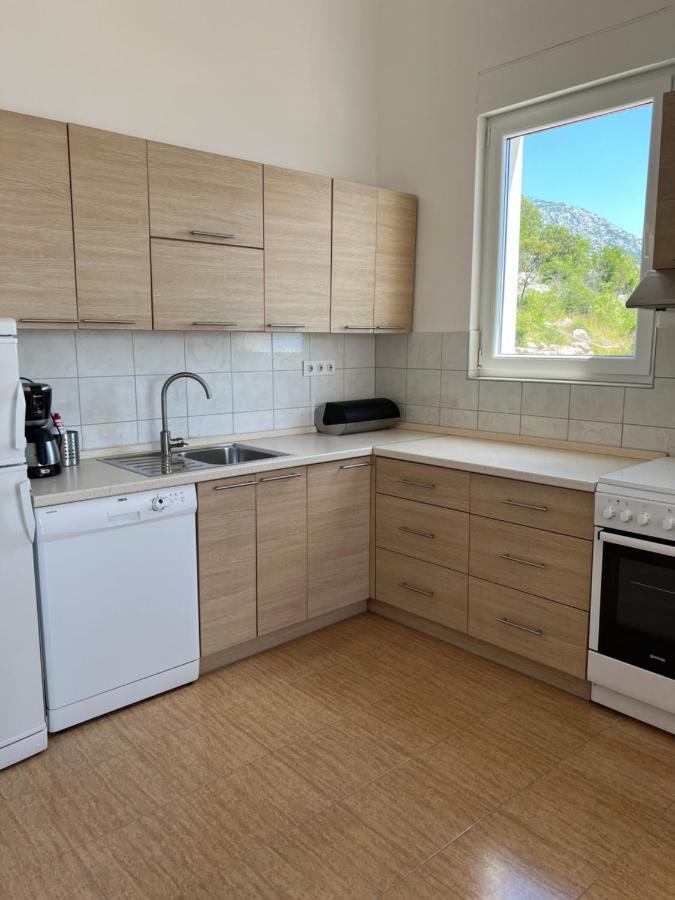 Apartments Angela 策萨利卡 外观 照片